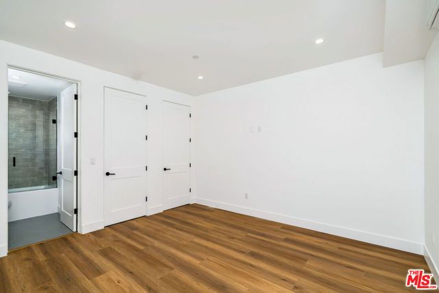 2204 Carmona Avenue, Los Angeles, CA 90016