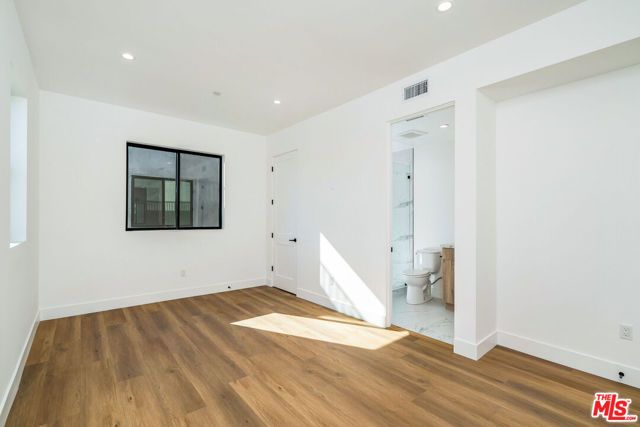 2204 Carmona Avenue, Los Angeles, CA 90016