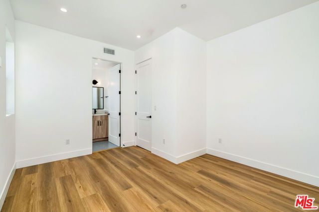 2204 Carmona Avenue, Los Angeles, CA 90016
