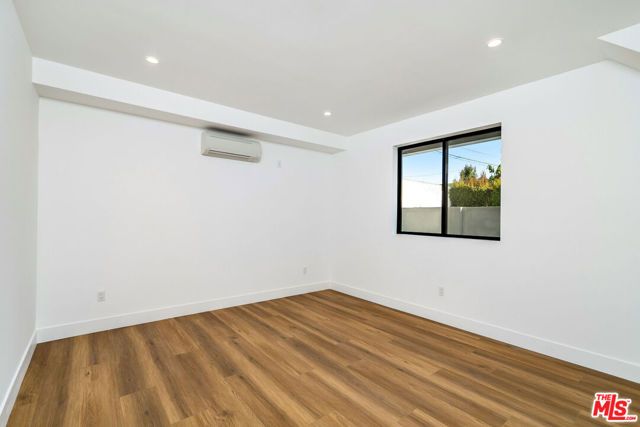 2204 Carmona Avenue, Los Angeles, CA 90016