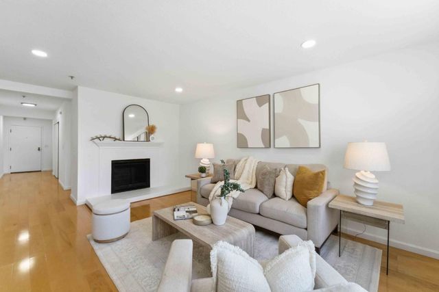 3715 Terstena Place 307, Santa Clara, CA 95051