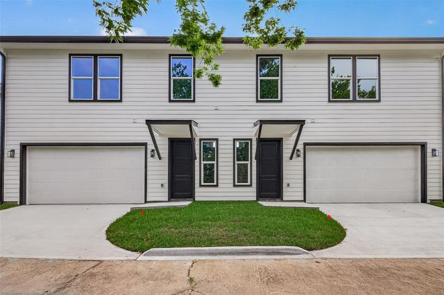 703 Carol Lynn Drive B, Missouri City, TX 77489