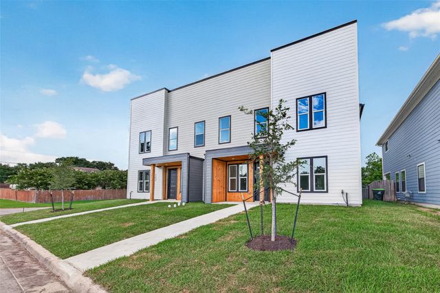 703 Carol Lynn Drive B, Missouri City, TX 77489
