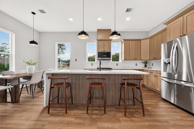 703 Carol Lynn Drive B, Missouri City, TX 77489
