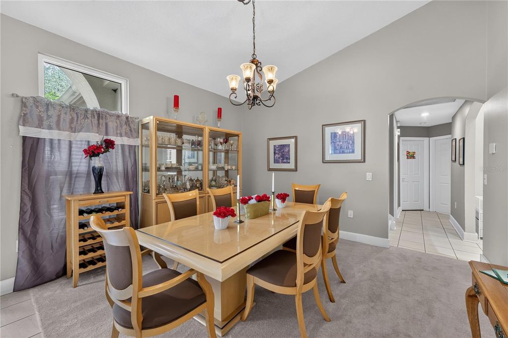 Image 12 of property listing at 10160 WHISPER POINTE DRIVE, Tampa, FL 33647
