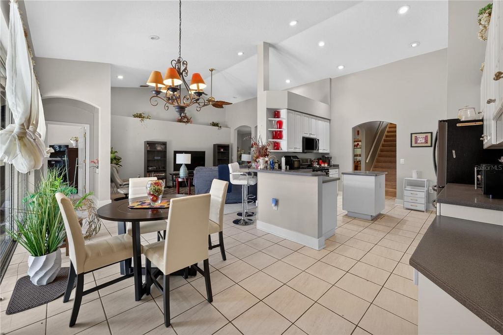 Image 19 of property listing at 10160 WHISPER POINTE DRIVE, Tampa, FL 33647