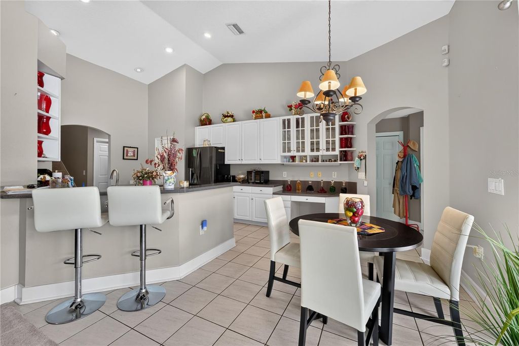 Image 20 of property listing at 10160 WHISPER POINTE DRIVE, Tampa, FL 33647