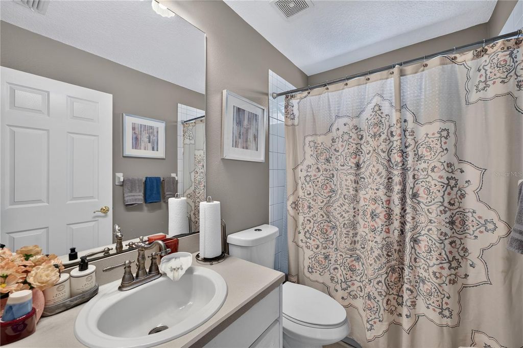 Image 41 of property listing at 10160 WHISPER POINTE DRIVE, Tampa, FL 33647
