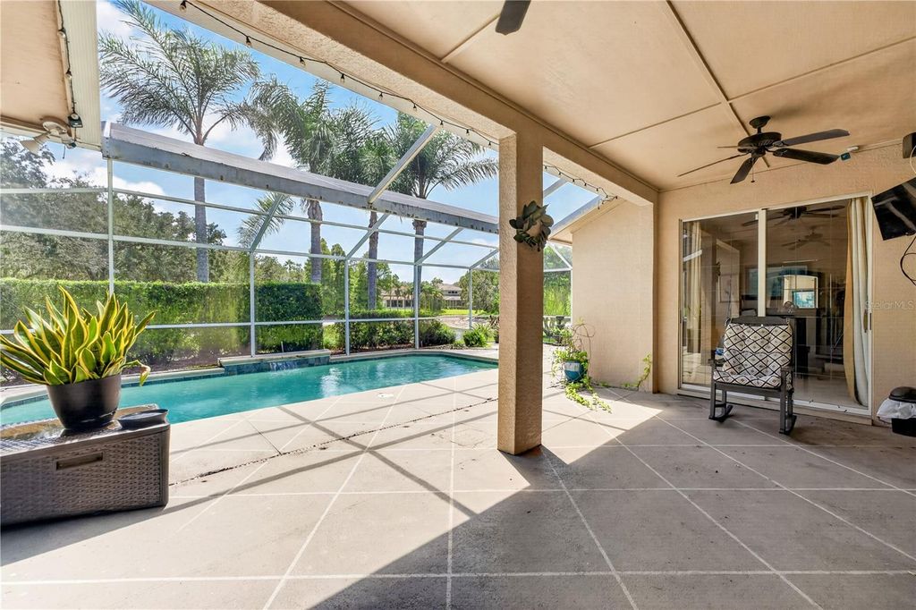 Image 50 of property listing at 10160 WHISPER POINTE DRIVE, Tampa, FL 33647
