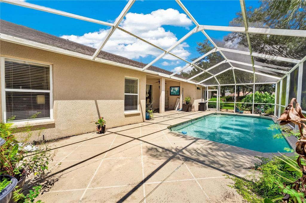 Image 56 of property listing at 10160 WHISPER POINTE DRIVE, Tampa, FL 33647