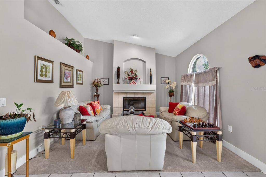 Image 8 of property listing at 10160 WHISPER POINTE DRIVE, Tampa, FL 33647