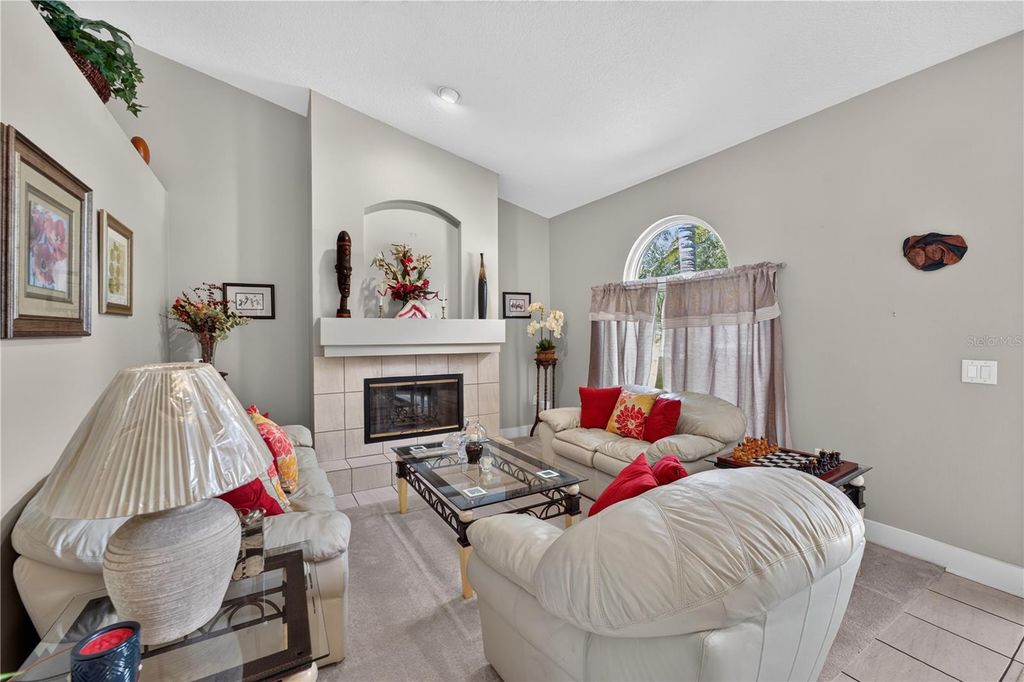 Image 9 of property listing at 10160 WHISPER POINTE DRIVE, Tampa, FL 33647