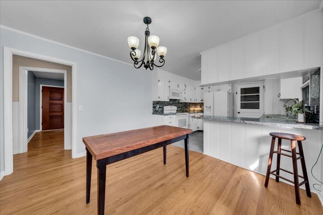 902 Sycamore Dr, Manchester, TN 37355