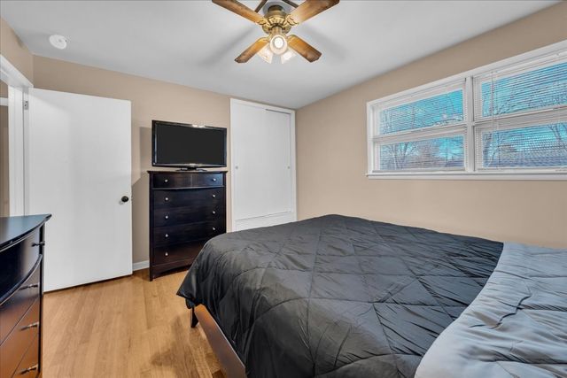 902 Sycamore Dr, Manchester, TN 37355