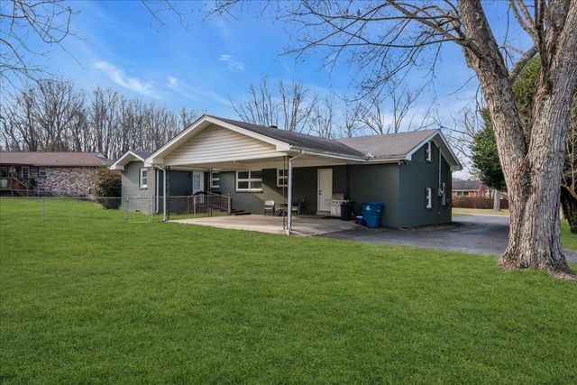 902 Sycamore Dr, Manchester, TN 37355