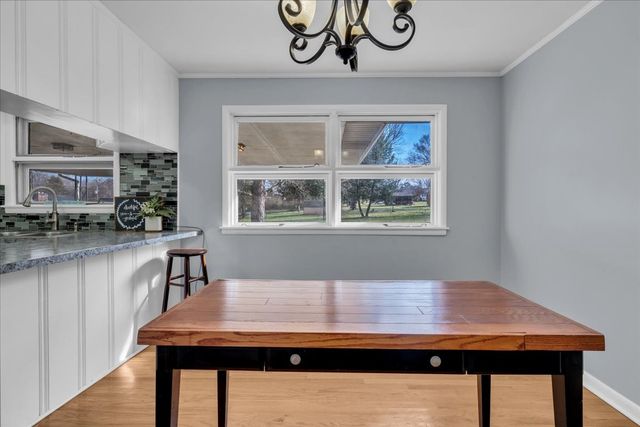 902 Sycamore Dr, Manchester, TN 37355