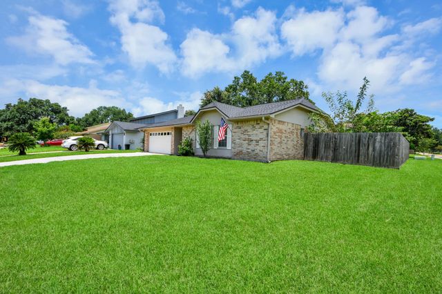 8402 Church Light Lane, Houston, TX 77064