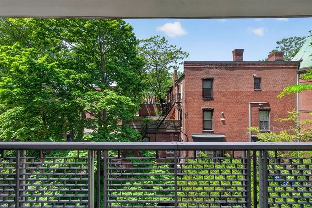 45 Longwood Ave 409, Brookline, MA 02446