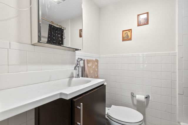45 Longwood Ave 409, Brookline, MA 02446