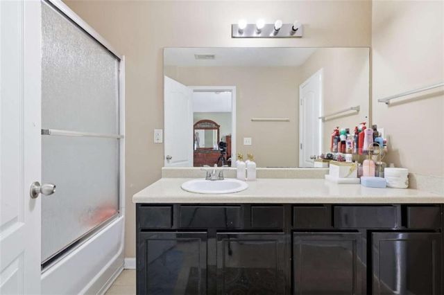 574 Lobdale Falls Drive, Lawrenceville, GA 30045