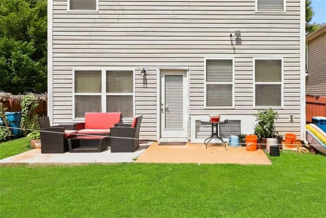 574 Lobdale Falls Drive, Lawrenceville, GA 30045