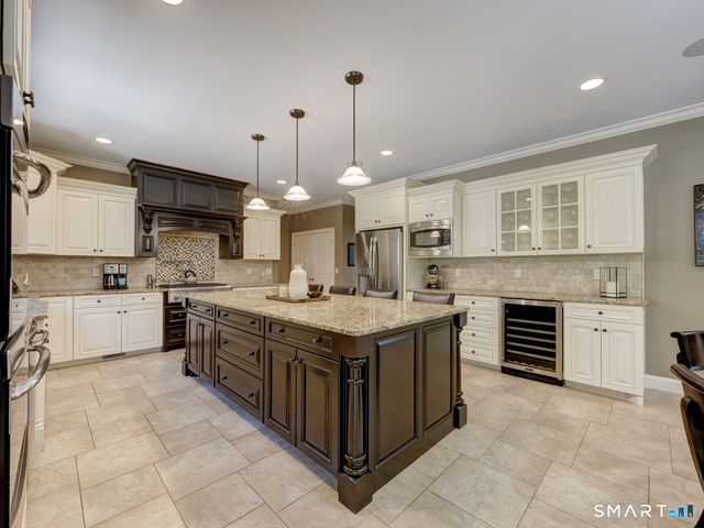 5 Maryanna Way, Rocky Hill, CT 06067