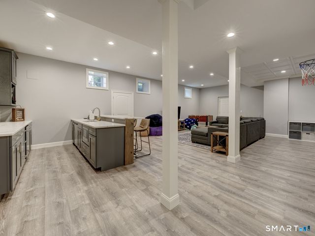 5 Maryanna Way, Rocky Hill, CT 06067