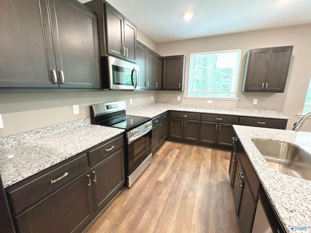 228 Hibiscus Drive, Hazel Green, AL 35750