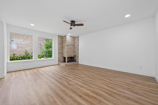 2123 Lake Village Drive, Houston, TX 77339