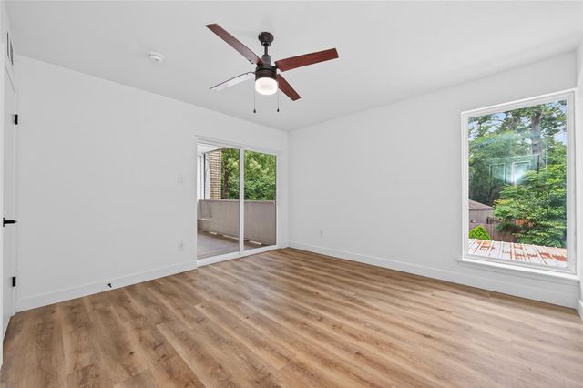 2123 Lake Village Drive, Houston, TX 77339
