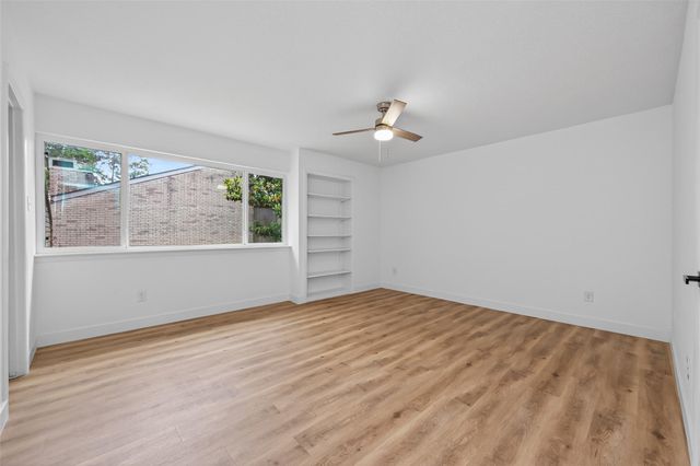 2123 Lake Village Drive, Houston, TX 77339