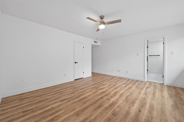2123 Lake Village Drive, Houston, TX 77339