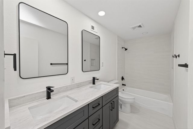 2123 Lake Village Drive, Houston, TX 77339