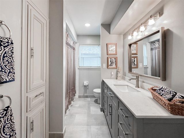 15735 Fleetwood Oaks Drive, Houston, TX 77079