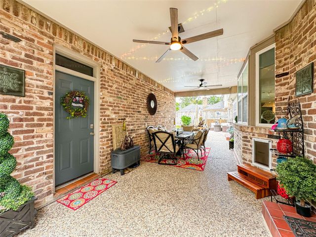 15735 Fleetwood Oaks Drive, Houston, TX 77079