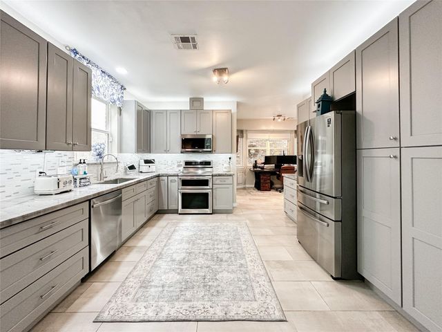 15735 Fleetwood Oaks Drive, Houston, TX 77079