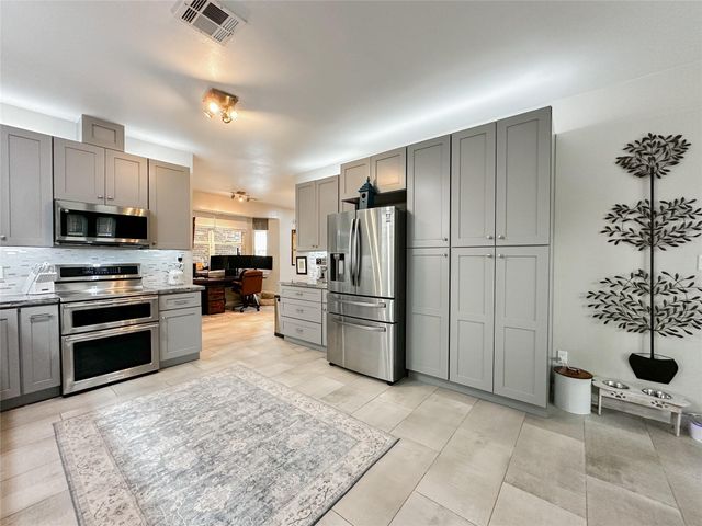 15735 Fleetwood Oaks Drive, Houston, TX 77079