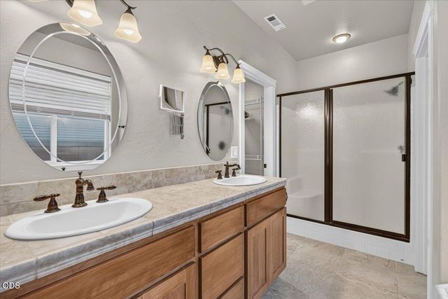 2883 Strasburg Street, Medford, OR 97504