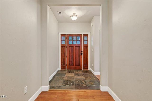 2883 Strasburg Street, Medford, OR 97504