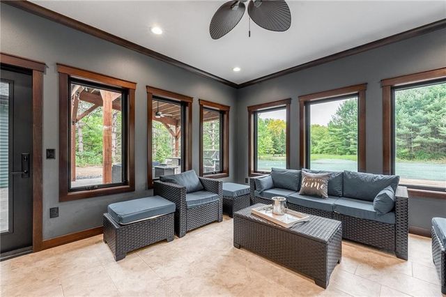 6745 S Lowes Creek Road, Eau Claire, WI 54701