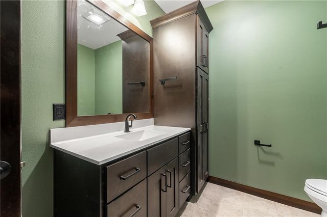 6745 S Lowes Creek Road, Eau Claire, WI 54701