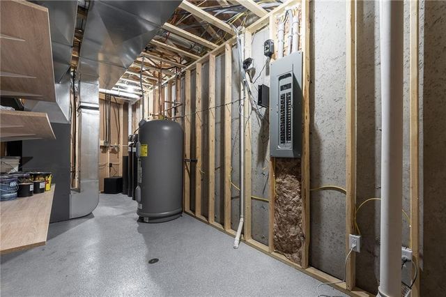 6745 S Lowes Creek Road, Eau Claire, WI 54701