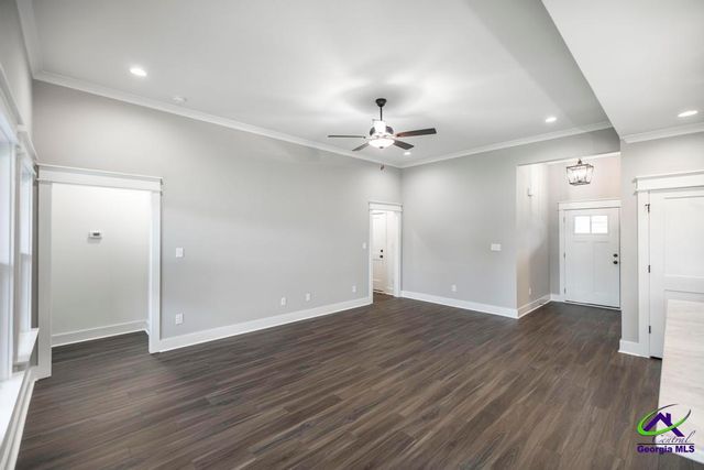 302 Willowbrook Lane, Kathleen, GA 31047