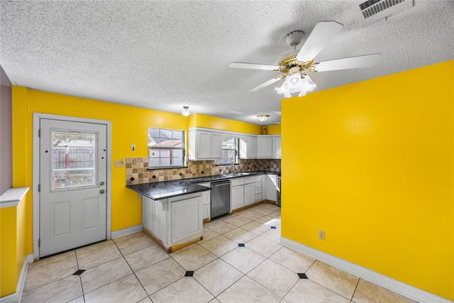 7211 Sandswept Lane, Houston, TX 77086