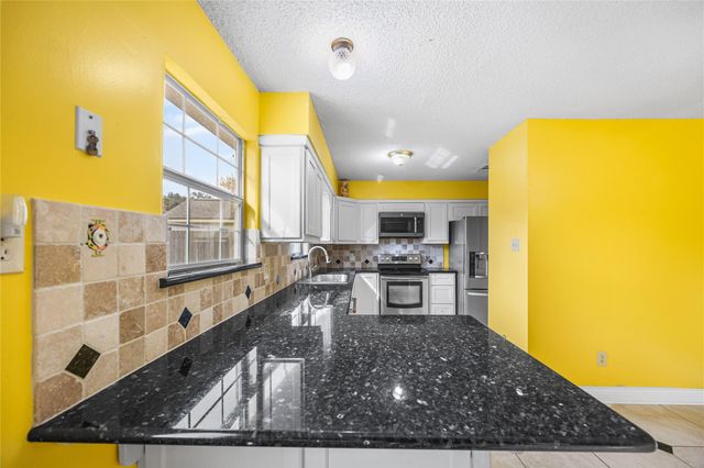 7211 Sandswept Lane, Houston, TX 77086