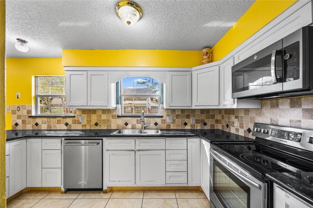 7211 Sandswept Lane, Houston, TX 77086