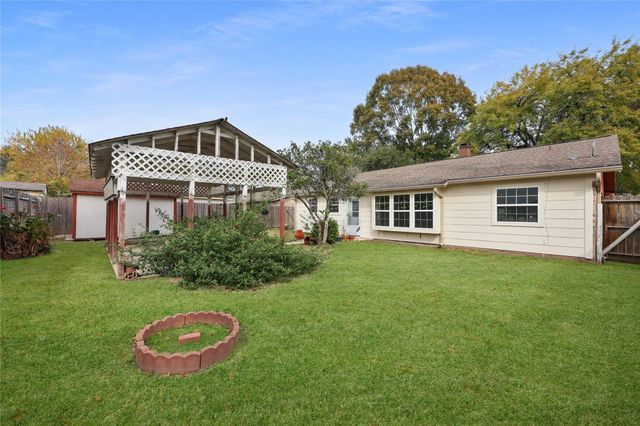 7211 Sandswept Lane, Houston, TX 77086