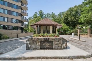 25 Rockledge Avenue PH11, White Plains, NY 10601