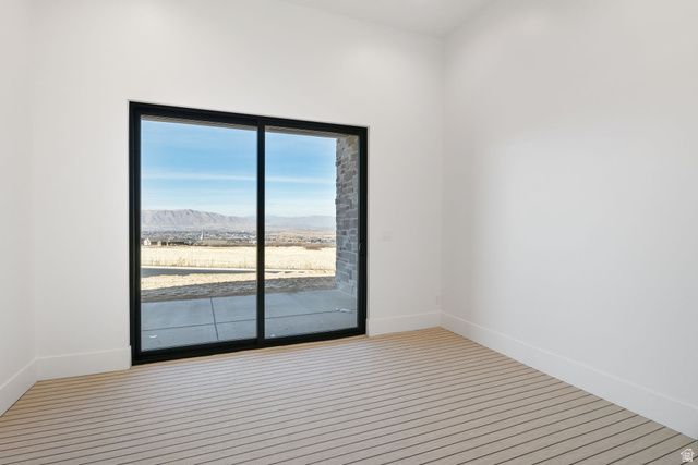 863 N EMERY LN, Elk Ridge, UT 84651