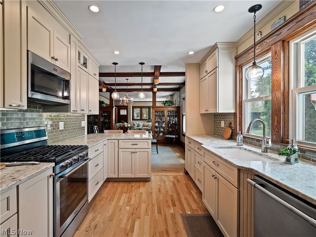 188 Jackson Street, Amherst, OH 44001
